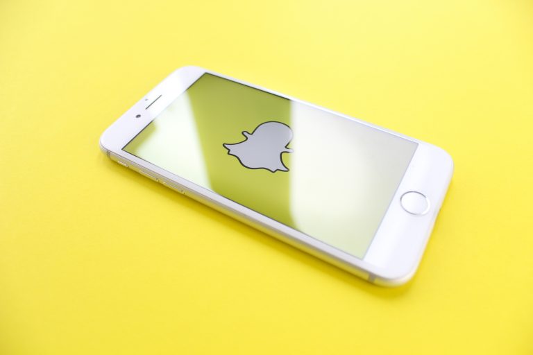 Snapchat’s Latest Tool Creates Stories From ESPN, Bloomberg, And Vogue Articles